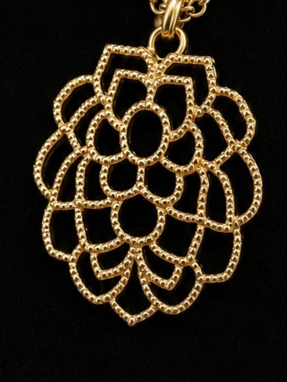Vintage Avon Monarch Petal Gold Tone Statement Necklace Floral Pendant 24" - Picture 6 of 9